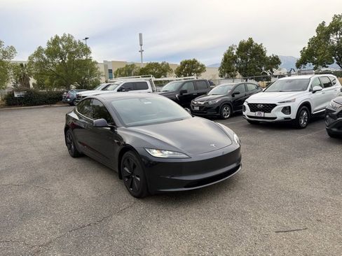 Used 2025 Tesla Model 3 Long Range image 2