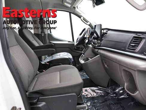 Used 2024 Ford Transit 350 XLT RWD image 23