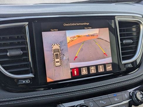 New 2026 Chrysler Pacifica Limited image 14