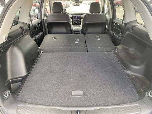 Used 2023 Jeep Grand Cherokee Laredo w/ Luxury Tech Group I image 25