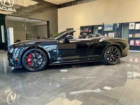 Used 2023 Bentley Continental GT Speed AWD/4WD image 3