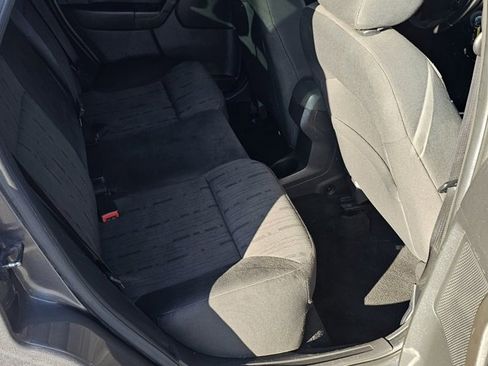 Used 2010 Ford Focus SE image 20