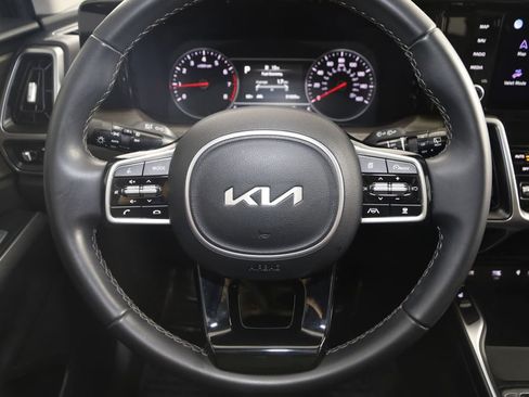 Used 2023 Kia Sorento EX w/ Panoramic Sunroof Package FWD image 38