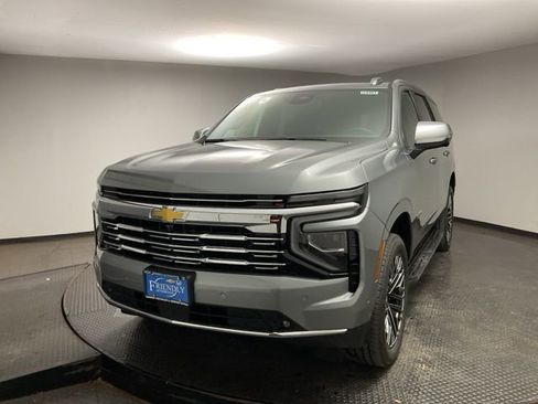 New 2026 Chevrolet Tahoe Premier w/ Sun And Tow Package AWD/4WD image 3