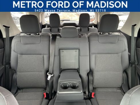 Used 2025 Ford Explorer Active image 34