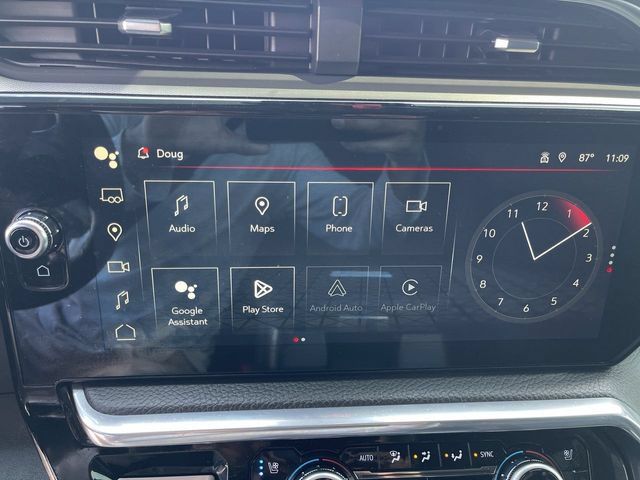 Used 2024 GMC Sierra 2500 Denali w/ Denali Reserve Package AWD/4WD image 16
