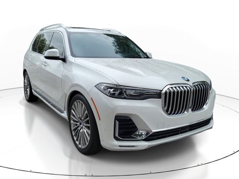 Used 2019 BMW X7 xDrive50i w/ Dynamic Handling Package AWD/4WD image 1