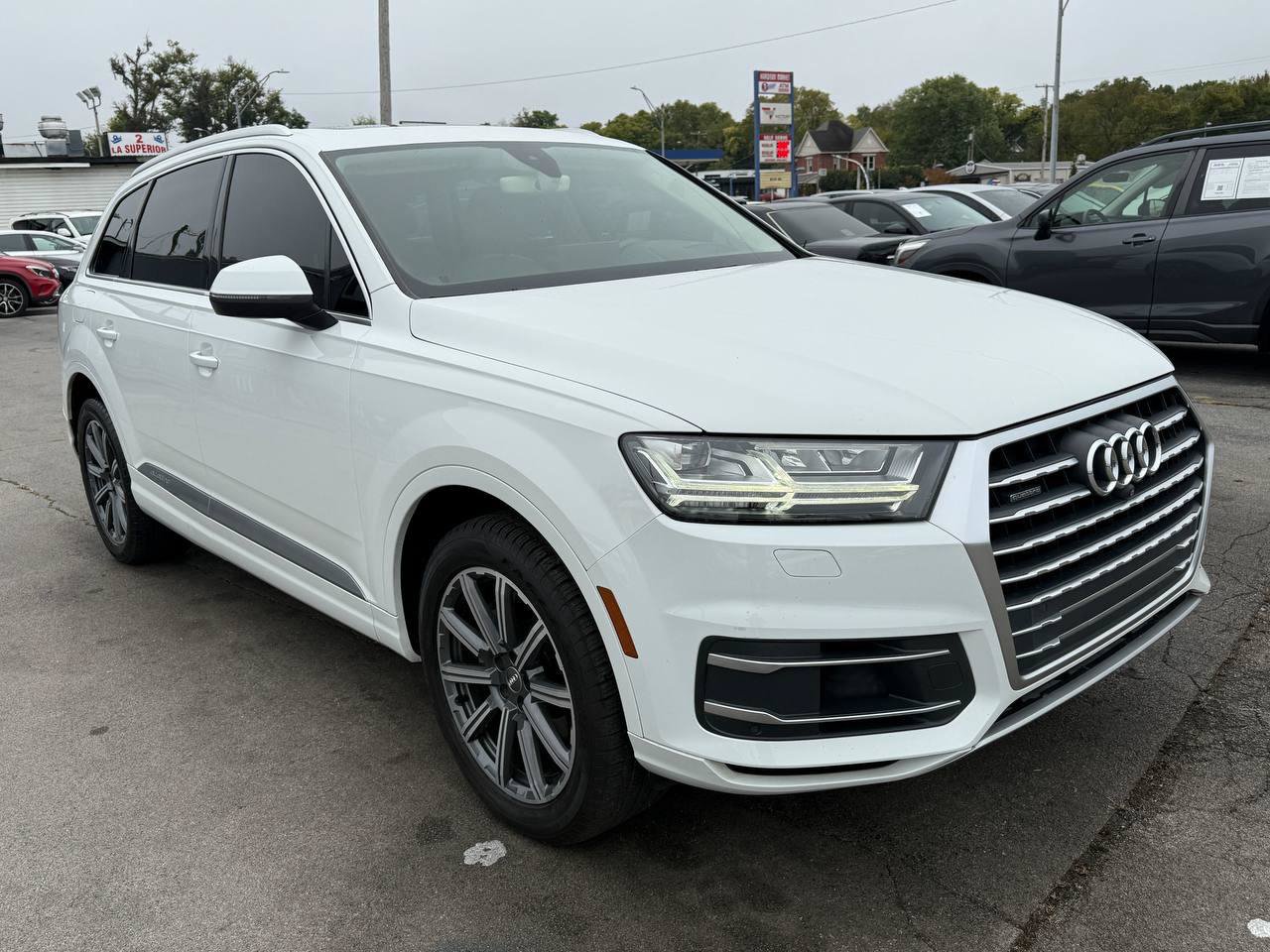Used 2017 Audi Q7 3.0T Prestige AWD/4WD image 12