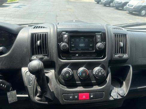 Used 2017 RAM ProMaster 3500 w/ Premium Appearance Group FWD image 14