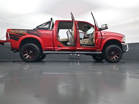 Used 2016 RAM 3500 Laramie image 33