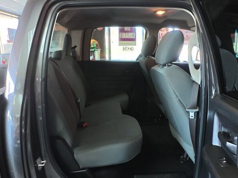 Used 2016 RAM 1500 Express image 22