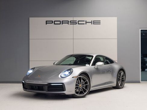 Certified 2020 Porsche 911 Carrera image 1