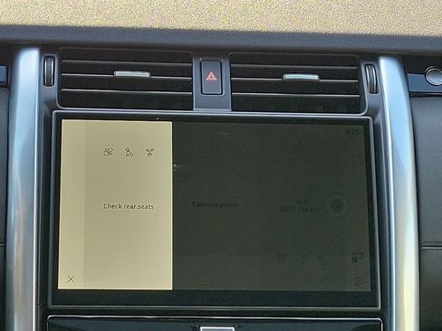 New 2025 Land Rover Discovery S AWD/4WD image 21