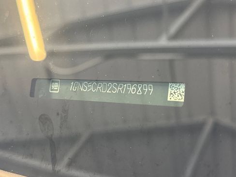 Used 2025 Chevrolet Suburban LT RWD image 54