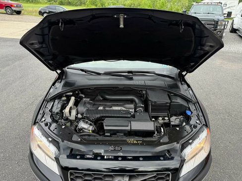 Used 2016 Volvo XC70 T5 Premier w/ Proximity Package image 15