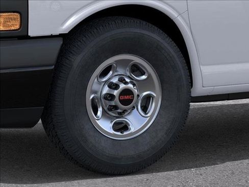 New 2025 GMC Savana 3500 w/ Driver Convenience Package image 9