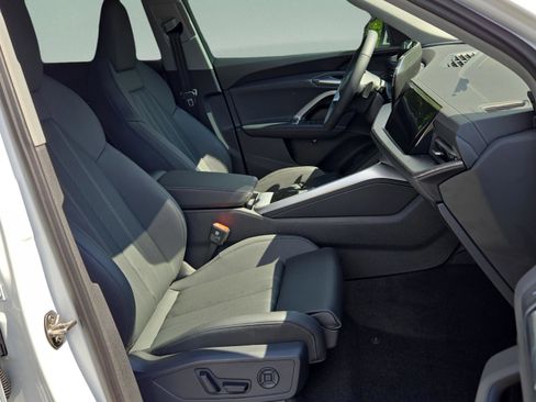 New 2025 Audi Q5 Premium Plus image 38