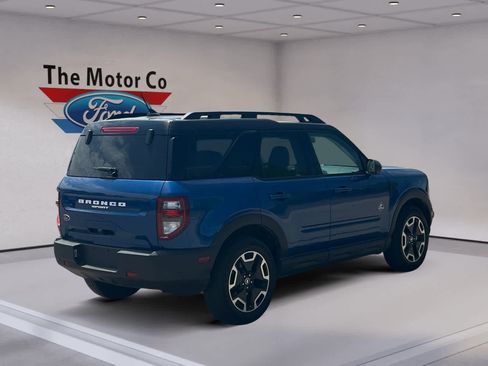 Used 2024 Ford Bronco Sport Outer Banks w/ Tech Package AWD/4WD image 5