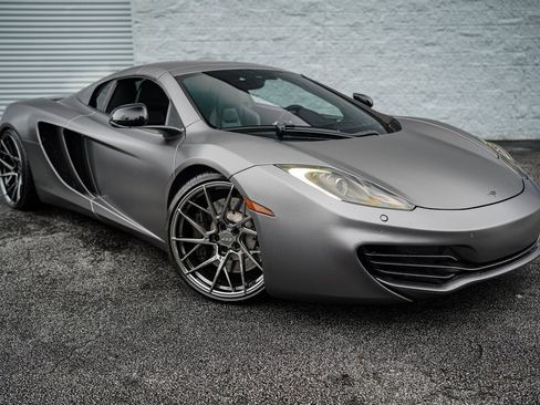 Used 2013 McLaren MP4-12C Spider image 9