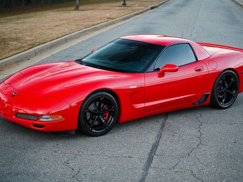 Used 2002 Chevrolet Corvette Z06 w/ Memory Pkg image 32