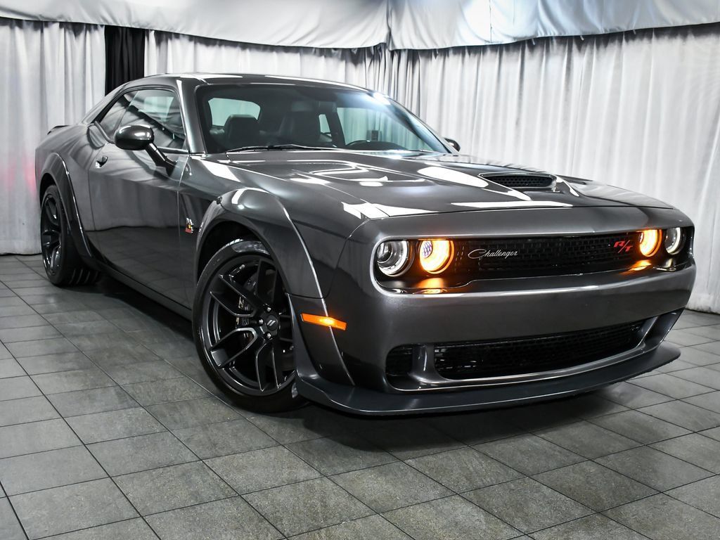 Used 2022 Dodge Challenger R/T Scat Pack RWD image 3