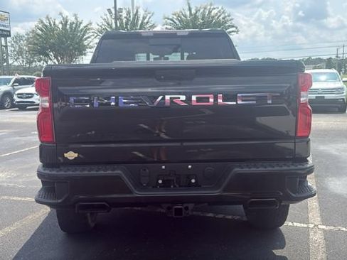 Used 2021 Chevrolet Silverado 1500 LT Trail Boss w/ Convenience Package II AWD/4WD image 6