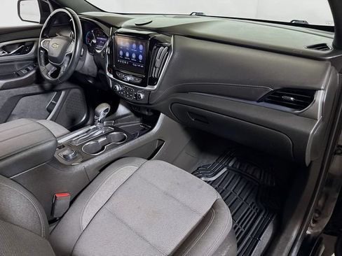 Used 2023 Chevrolet Traverse LT AWD/4WD image 27