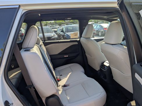 New 2026 Lexus TX 350 AWD image 8