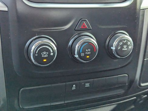 Used 2021 RAM 1500 Classic SLT image 18