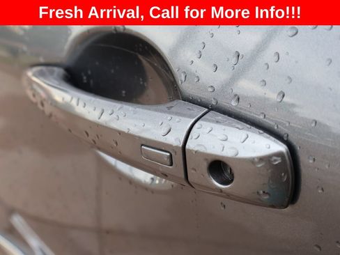 Used 2022 Nissan Rogue SL w/ SL Premium Package FWD image 14
