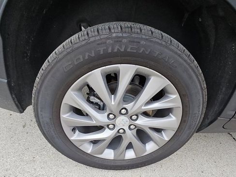 Used 2025 Buick Enclave Preferred image 10