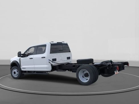 New 2025 Ford F550 4x4 Crew Cab Super Duty image 4