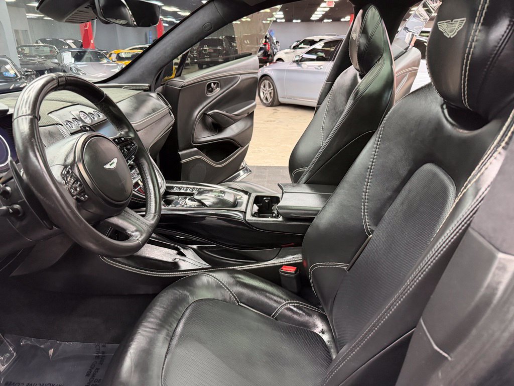 Used 2021 Aston Martin DBX AWD/4WD image 31