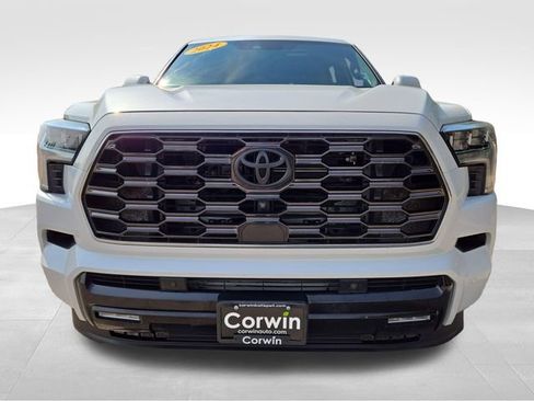 Used 2024 Toyota Sequoia Platinum AWD/4WD image 4