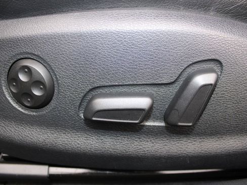 Used 2016 Audi A3 2.0T Premium w/ Audi MMI Navigation Plus image 18