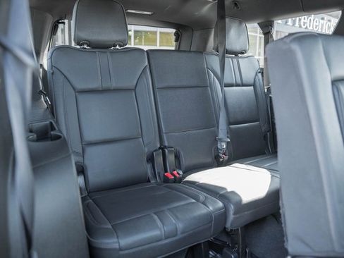 Used 2023 Chevrolet Suburban RST image 35