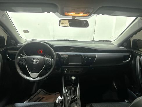 Used 2015 Toyota Corolla S image 2