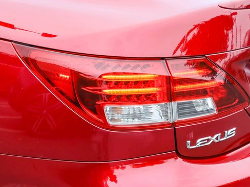 Used 2010 Lexus IS 350C image 8