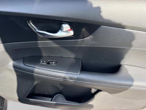 Used 2023 Kia Forte GT-Line w/ GT-Line Technology Package FWD image 25