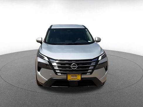 Used 2025 Nissan Rogue SV FWD image 4