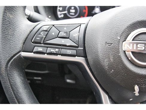 Used 2024 Nissan Kicks SV image 13