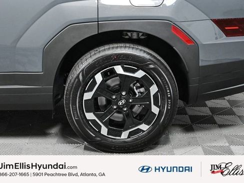 Used 2025 Hyundai Santa Fe SE image 9