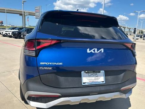 Used 2023 Kia Sportage EX FWD image 8