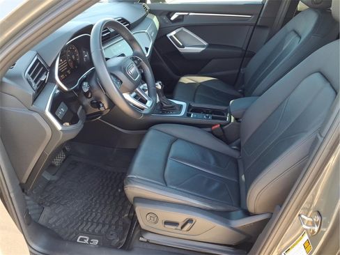 Used 2022 Audi Q3 2.0T Premium Plus image 14