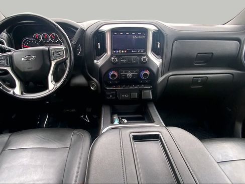 Used 2021 Chevrolet Silverado 1500 LT Trail Boss w/ Convenience Package II AWD/4WD image 16