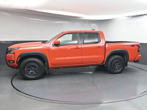 Certified 2025 Nissan Frontier PRO-4X w/ Interior Protection Package AWD/4WD image 4