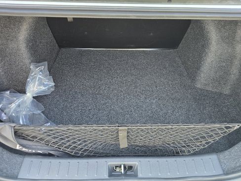 Used 2025 Nissan Versa S w/ Trunk Package image 21