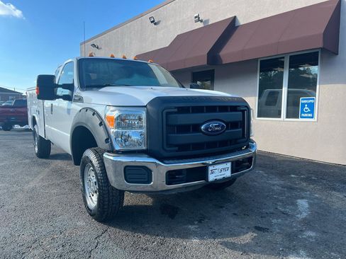 Used 2014 Ford F350 XL image 2