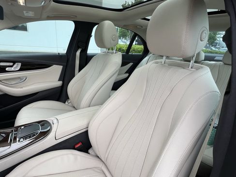 Used 2022 Mercedes-Benz E 450 4MATIC Sedan w/ Driver Assistance Package image 16