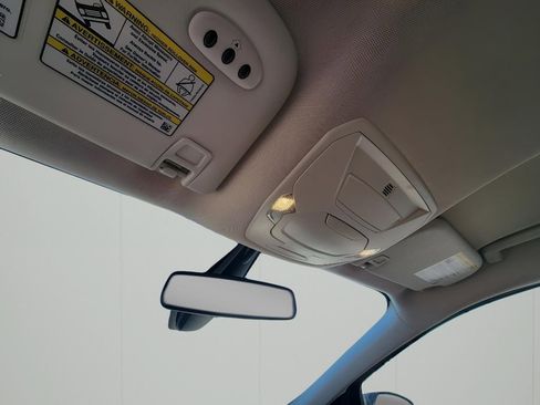 Used 2017 Ford Escape Titanium image 21